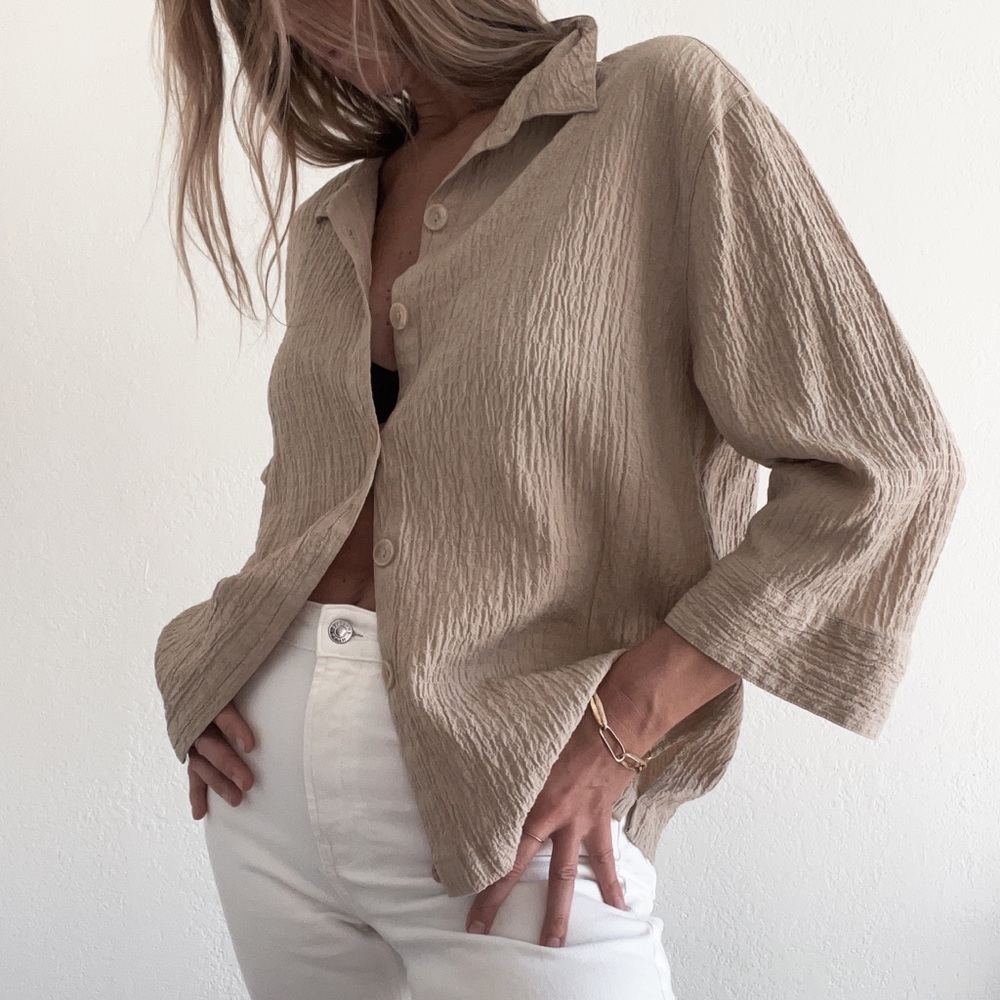 Very Flattering Tan Crinkle Top
